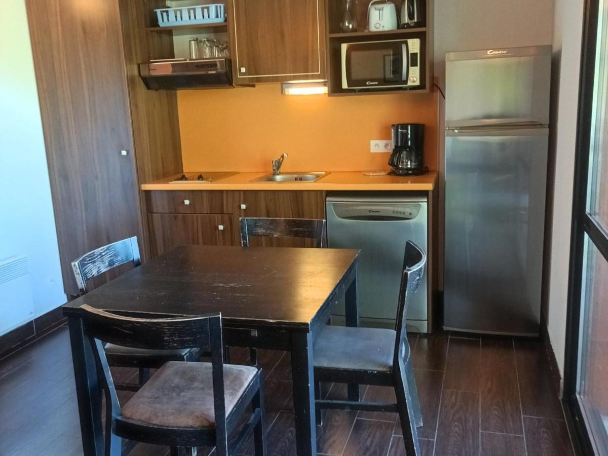 Studio 4 Personnes Avec Piscine Et Sauna - Residence Chateau Des Magnans - Jausiers - Fr-1-165B-45 Екстериор снимка